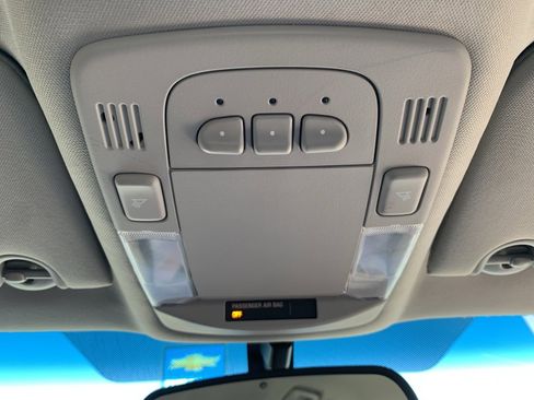 Used 2008 Buick Lucerne CXL image 18