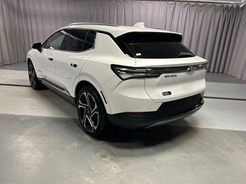 Used 2024 Chevrolet Equinox EV LT image 5