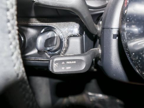 Used 2019 Porsche 718 Cayman RWD image 24