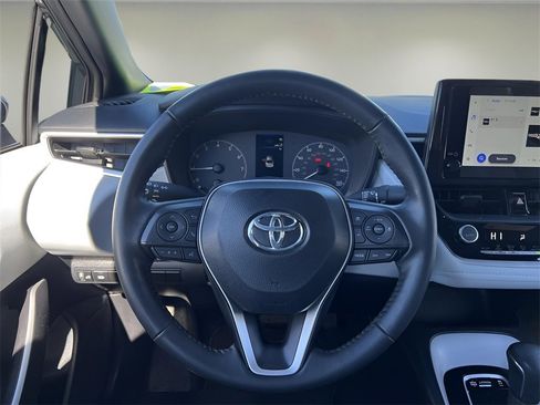 Certified 2025 Toyota Corolla SE image 12
