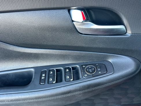 Used 2020 Hyundai Santa Fe SEL image 11