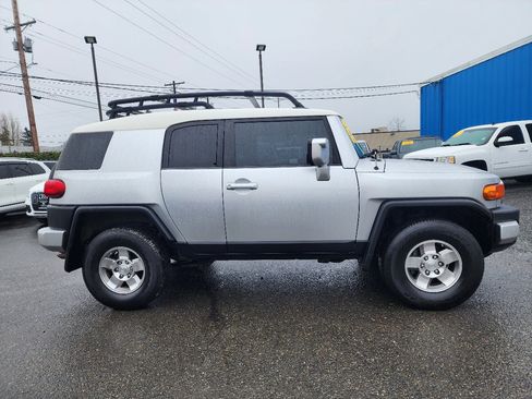 Used 2008 Toyota FJ Cruiser 4WD image 4