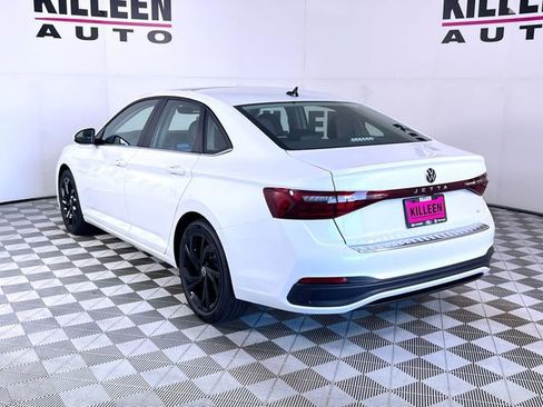 New 2026 Volkswagen Jetta SE image 5