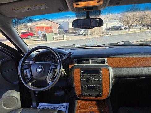 Used 2008 Chevrolet Avalanche LT image 8