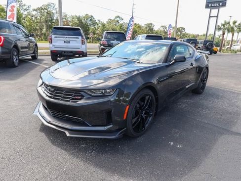Used 2024 Chevrolet Camaro LT RWD image 3
