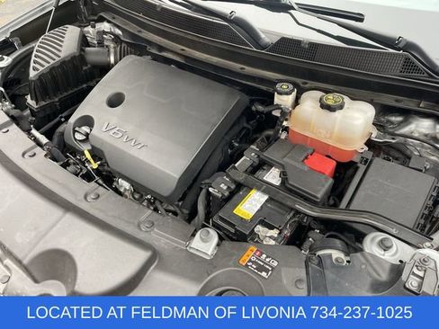 Used 2023 Chevrolet Traverse LS w/ Safety Package image 28