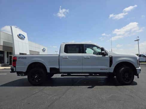 New 2026 Ford F350 Lariat w/ Black Appearance Package AWD/4WD image 22