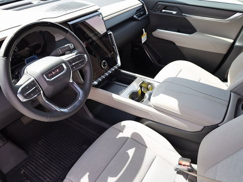 New 2025 GMC Acadia Elevation w/ Super Cruise Package image 12