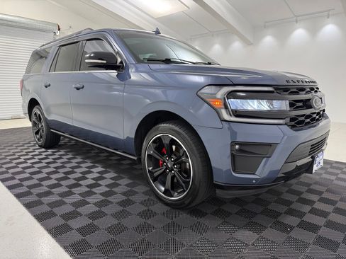 Used 2022 Ford Expedition Max Limited RWD image 1