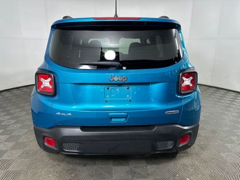 Used 2022 Jeep Renegade Latitude w/ Convenience Group image 4