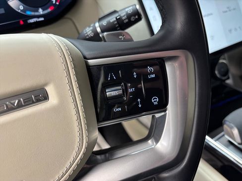 Used 2023 Land Rover Range Rover Long Wheelbase SE image 20