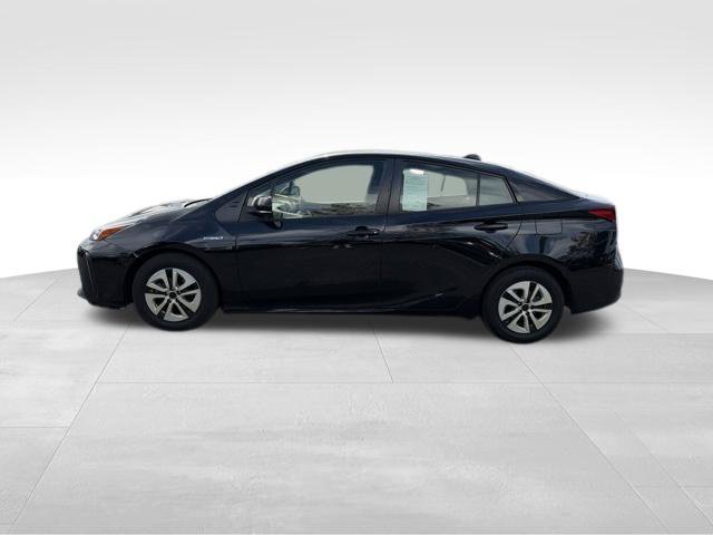 Used 2022 Toyota Prius LE FWD image 4