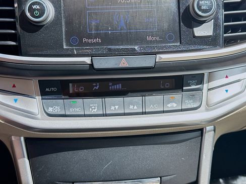 Used 2015 Honda Accord EX-L image 14