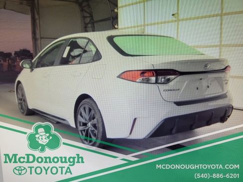 Certified 2024 Toyota Corolla SE image 3