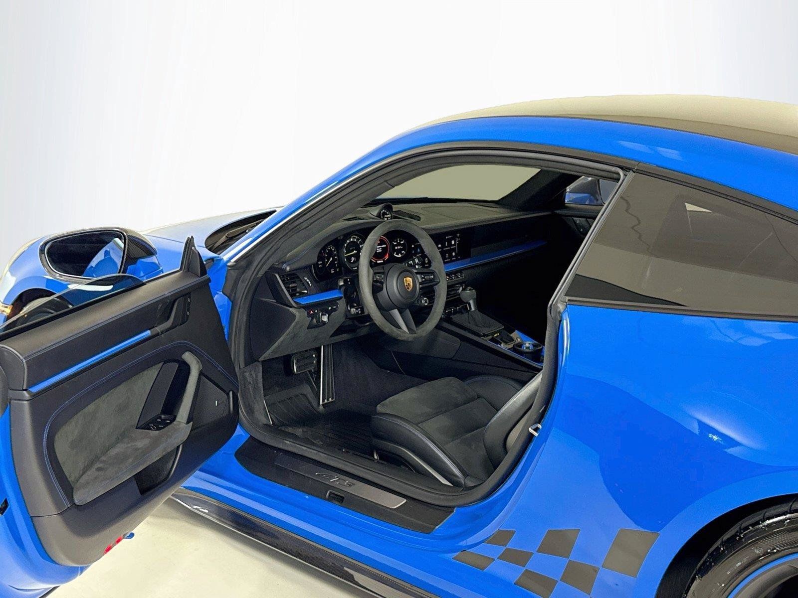 Used 2022 Porsche 911 GT3 RWD image 12