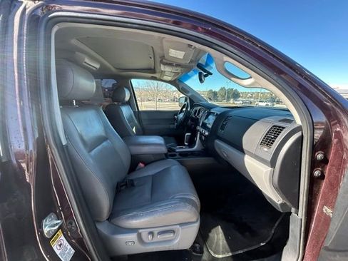 Used 2013 Toyota Sequoia Limited image 30