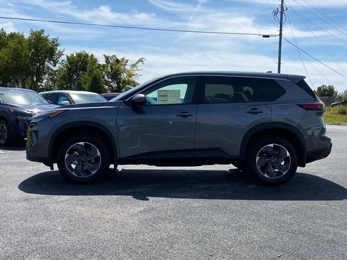 New 2026 Nissan Rogue SV image 7