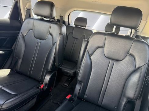 Used 2023 Kia Sorento SX FWD image 18
