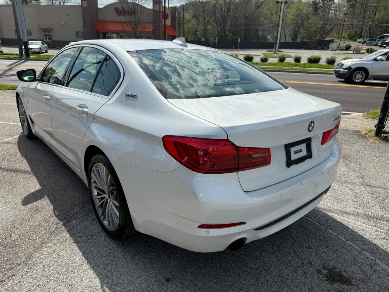 Used 2019 BMW 530e w/ Convenience Package RWD image 28