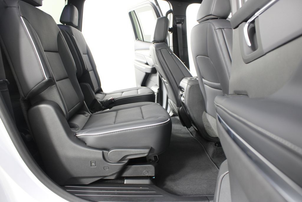 New 2027 Buick Enclave Sport Touring w/ Power Package FWD image 24