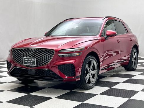 Used 2023 Genesis GV70 2.5T w/ Sport Prestige Package image 4