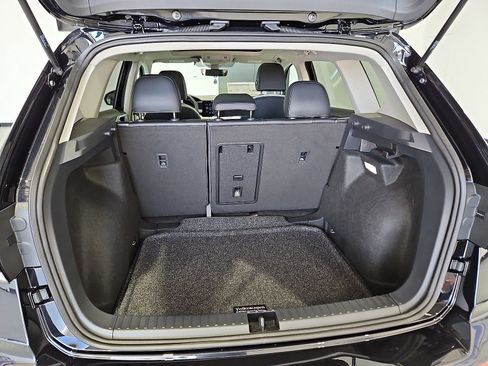 New 2026 Volkswagen Taos SE FWD image 12