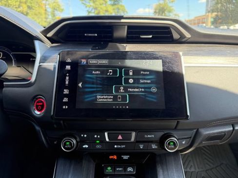 Used 2018 Honda Clarity Plug-In Hybrid image 13