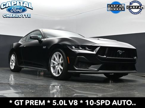 Used 2025 Ford Mustang GT Premium RWD image 17