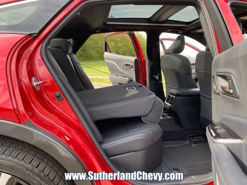 Used 2025 Toyota Crown Platinum image 37