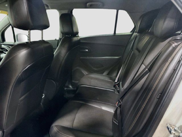 Used 2019 Chevrolet Trax LT w/ LT Convenience Package AWD/4WD image 20