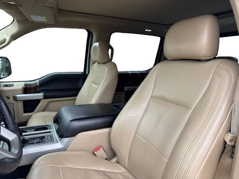 Used 2015 Ford F150 Lariat w/ Equipment Group 502A Luxury AWD/4WD image 8