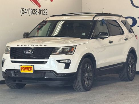 Used 2018 Ford Explorer Sport w/ Equipment Group 401A AWD/4WD image 7