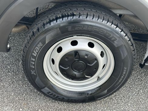 Used 2023 Ford Transit 350 XL image 19