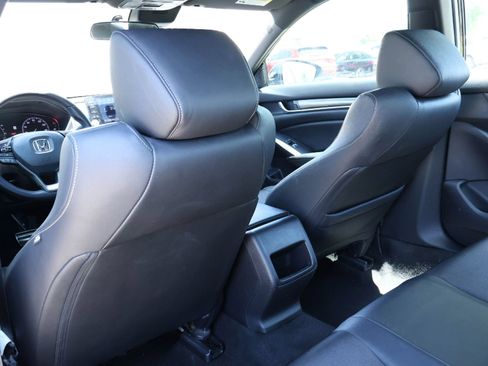 Used 2020 Honda Accord Sport image 12