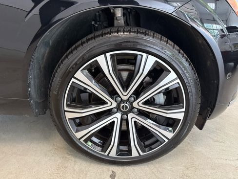 Used 2023 Volvo XC60 B6 Ultimate w/ Protection Package Premier AWD/4WD image 8