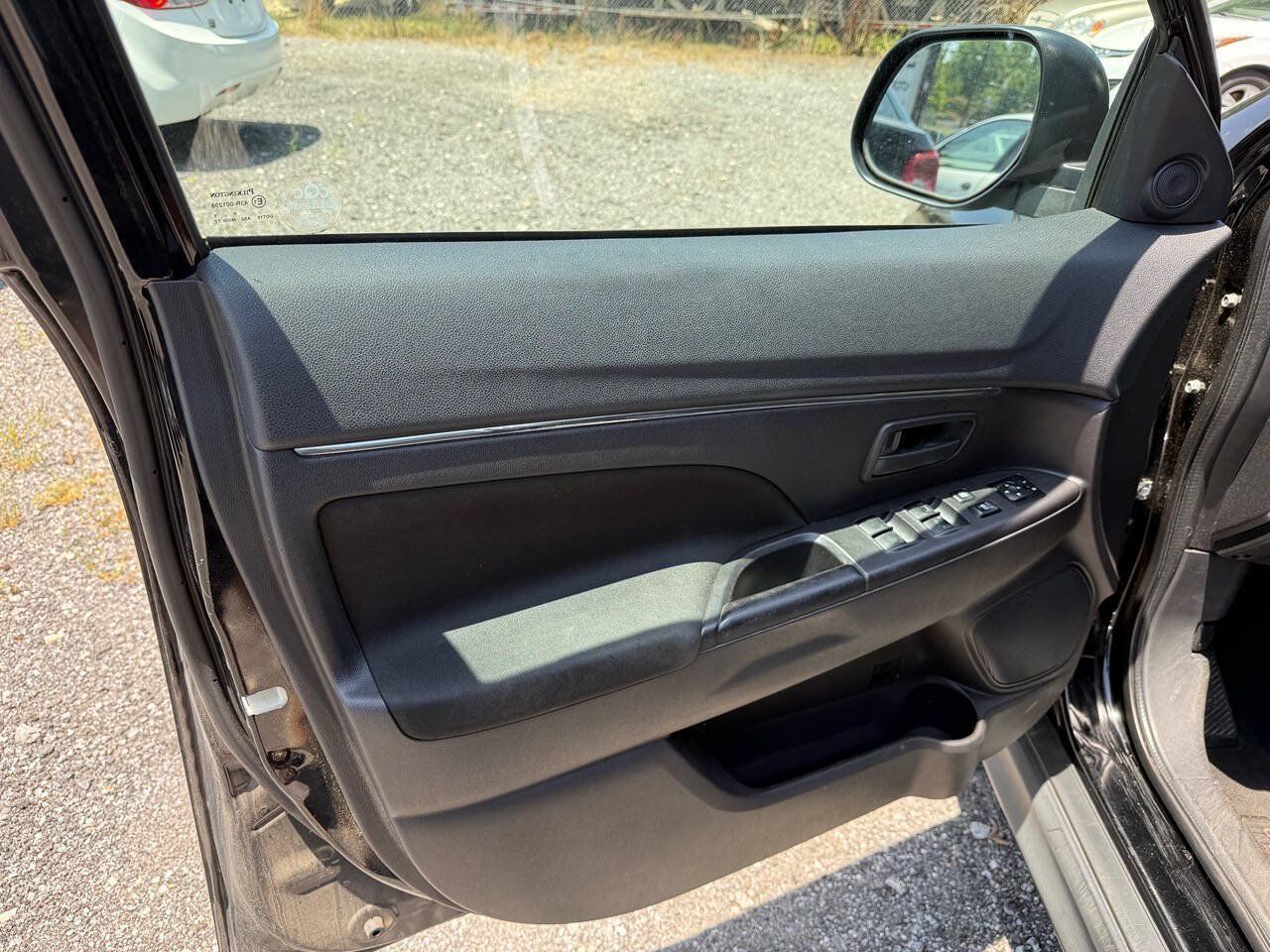 Used 2015 Mitsubishi Outlander Sport ES FWD image 16