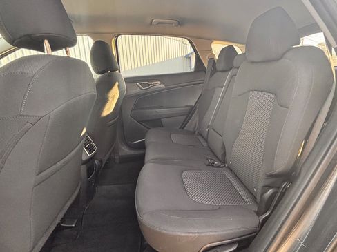 Used 2023 Kia Sportage LX image 20