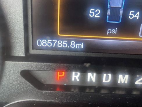 Used 2019 Ford F250 XLT w/ XLT Premium Package image 10