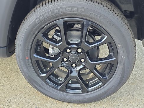 New 2026 Jeep Compass Latitude w/ Quick Order Package 29K image 6