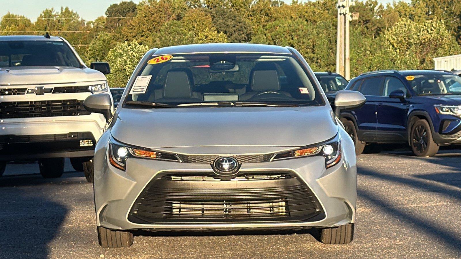 Used 2026 Toyota Corolla LE FWD image 2