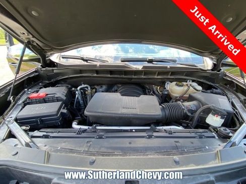 Used 2023 Chevrolet Suburban Premier AWD/4WD image 57