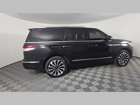 Used 2024 Lincoln Navigator Reserve AWD/4WD image 39