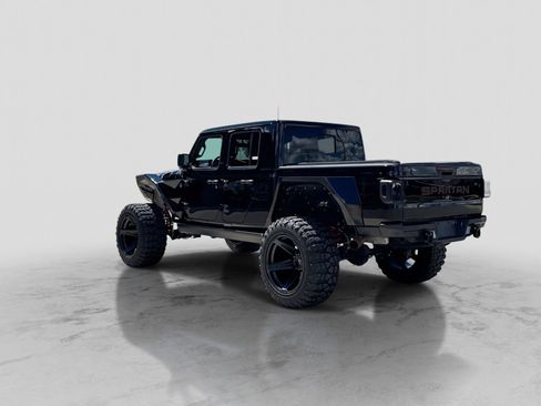 Used 2025 Jeep Gladiator Sport AWD/4WD image 5