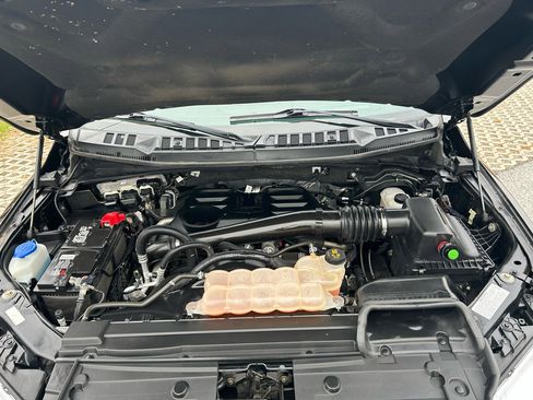 Used 2018 Ford F150 Platinum w/ Equipment Group 701A Luxury image 22