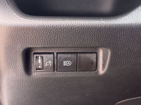 Used 2023 Toyota RAV4 SE AWD/4WD image 18