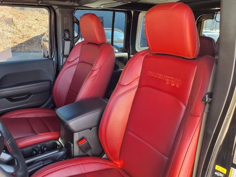 Used 2024 Jeep Wrangler Rubicon 392 image 14