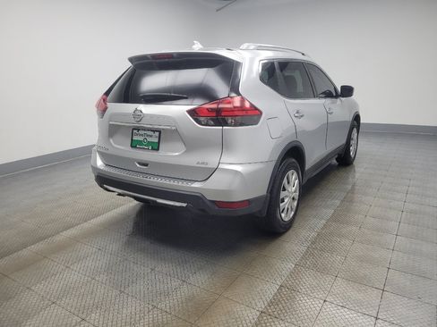Used 2017 Nissan Rogue S w/ S Appearance Package AWD/4WD image 9