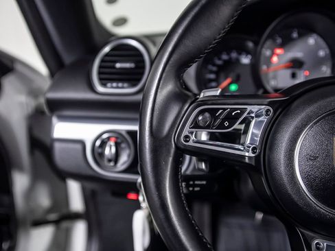 Used 2018 Porsche 718 Cayman S RWD image 32