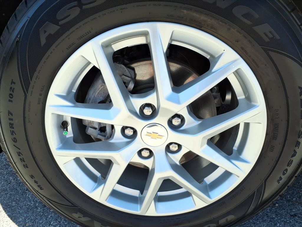 Used 2023 Chevrolet Equinox LT AWD/4WD image 11