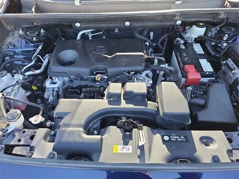 Used 2023 Toyota RAV4 XLE Premium image 31